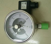 Đồng hồ đo áp suất ba kim Wise